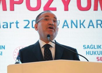 Bozdağ’a tek soruluk önerge: ‘Tweetin içinde yazandan dolayı’ kaç kişiye soruşturma açıldı?
