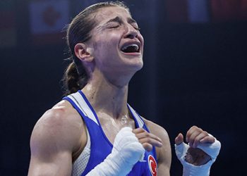 Buse Naz Çakıroğlu dünya şampiyonu!