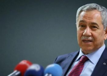 Bülent Arınç'tan 'AKP ekonomiye ilişkin gelecek vadediyor mu?' sorusuna yanıt: 'Açık yüreklilikle verecek bir cevabım yok'