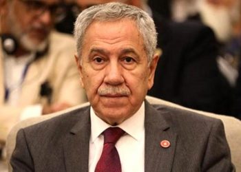 Bülent Arınç'tan 'siyasi barış' çıkışı: 'Bana düşen bir görev olursa yaparım'