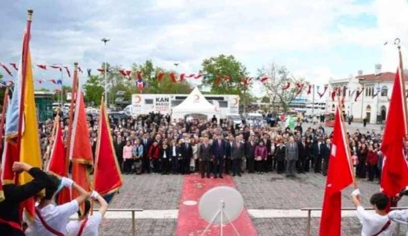 CHP Kadıköy İlçe Teşkilatı'nın 19 Mayıs törenine, MHP’li bir grup saldırdı