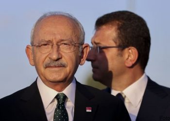 CHP MYK’da İmamoğlu tepkisi: Alçı’nın o fotoğrafta yer alması kötüydü, belli hassasiyetler gözetilmeli