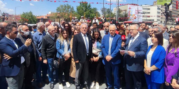 CHP il başkanlarından 'Kaftancıoğlu' açıklaması: "Saray rejimi, iktidarını kaybedeceği korkusuyla despotik baskılarını giderek artırıyor"