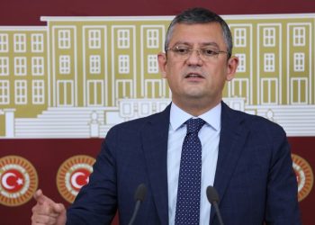 CHP'li Özel'den Bakan Bilgin'e 'müjde' sorusu: Görüş ayrılığı mı yaşandı?