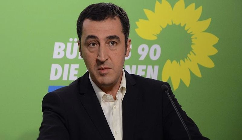 Cem Özdemir Almanya'da en beğenilen siyasetçiler arasında