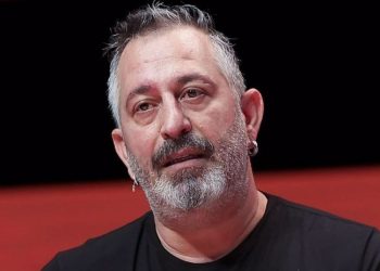 Cem Yılmaz'dan Erşan Kuneri hakkında olumsuz yorum yapan takipçisine: Boş işleri bırak gülüm