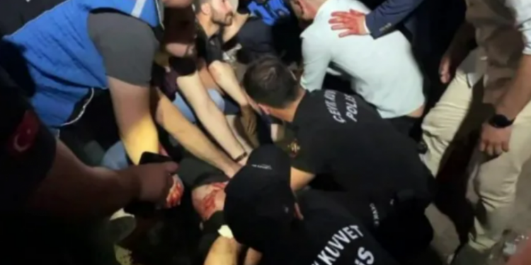 Cengiz Kurtoğlu konserinde silahlı kavga: 1'i çocuk, 2 yaralı