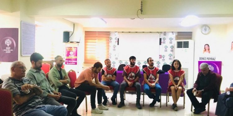 Cezaevlerindeki hak ihlallerine karşı açlık grevi eylemi