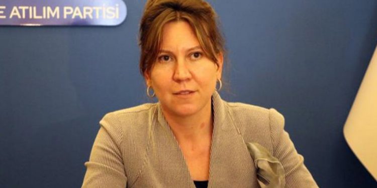 DEVA Partisi Genel Başkan Yardımcısı Yasemin Bilgel istifa etti