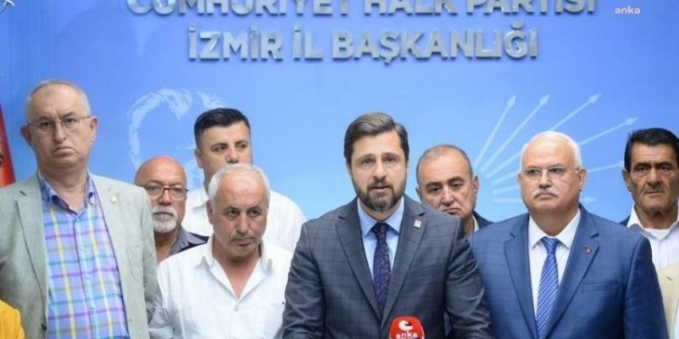 DSP'den istifa eden 4 kişi CHP'ye geçti