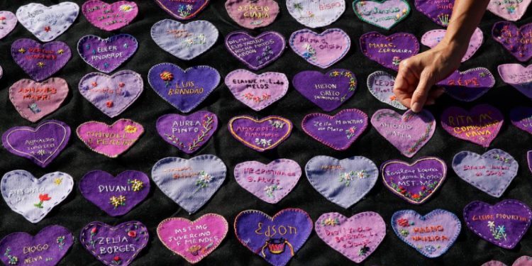 DSÖ: Pandeminin ilk iki yılında can kaybı 15 milyon