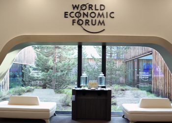 Davos Zirvesi 2 yılın ardından başladı