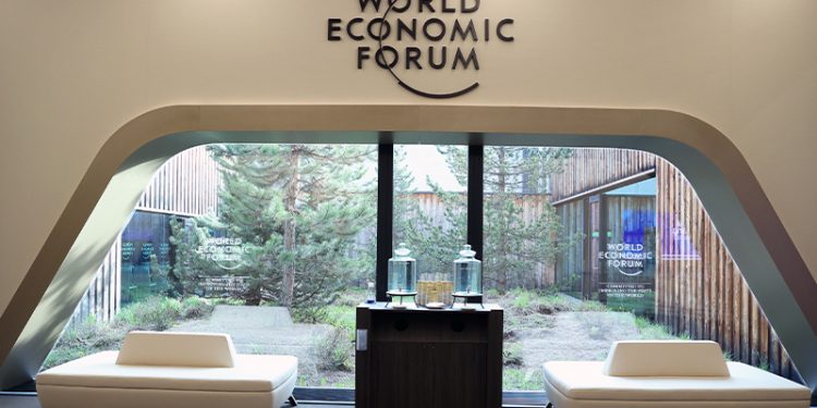 Davos Zirvesi 2 yılın ardından başladı