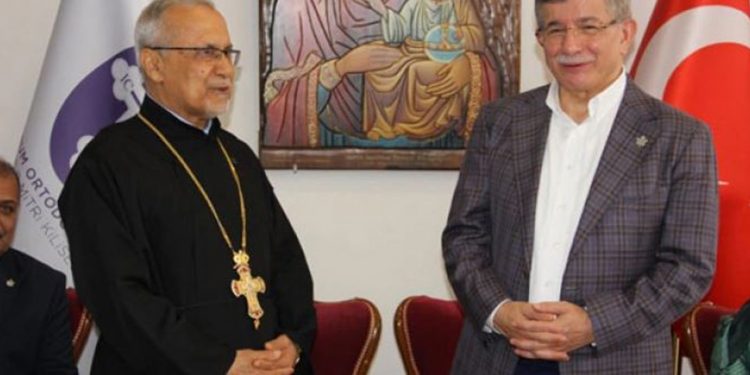 Davutoğlu, Ortodoks Kilisesi’ni ziyaret etti: Bu ülkeye barış getireceğiz