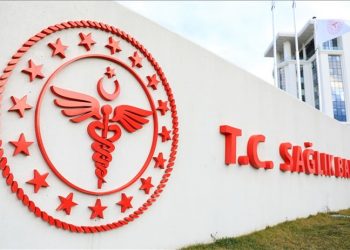 Deli dumrul bakanlığa da çökmüş: Devlet şirketlere kira ve hizmet bedeli ödüyor
