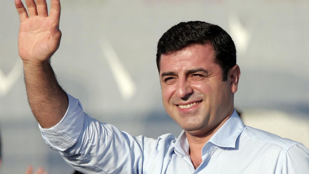 Demirtaş’tan birlik çağrısı: ‘Herhangi bir parti için değil, demokrasi için…’