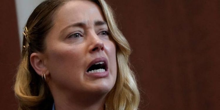 Depp-Heard davasında konuşma sırası Heard'de