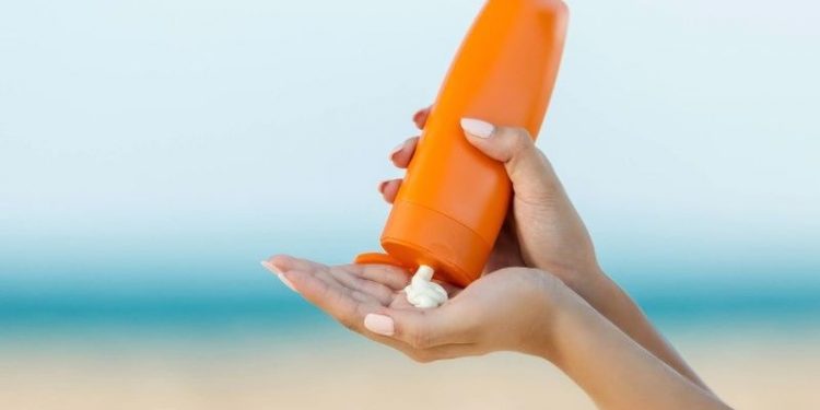 Dermatolog Prof. Dr. Kutlubay’dan sahte güneş kremi uyarısı: Hormonal değişikliklere bile neden olabiliyor