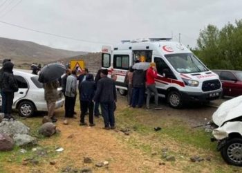 Dersim’de trafik kazası: 4 yaralı