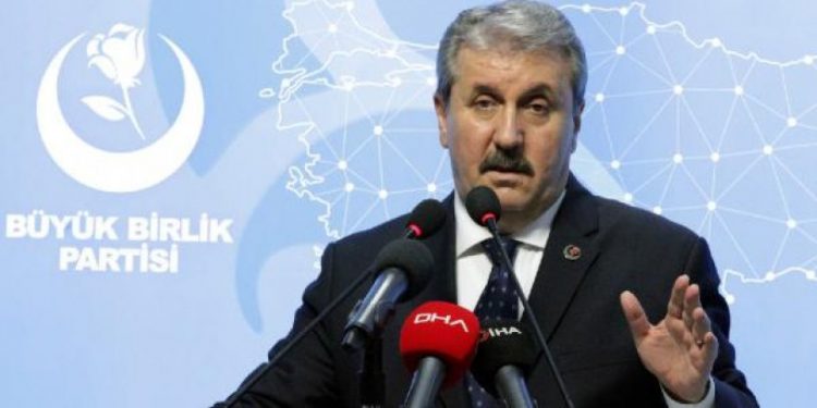 Destici'den 'Erdoğan' savunması: 'ABD'ye kaçma planları yaptığının söylenmesi kabul edilebilir değil'