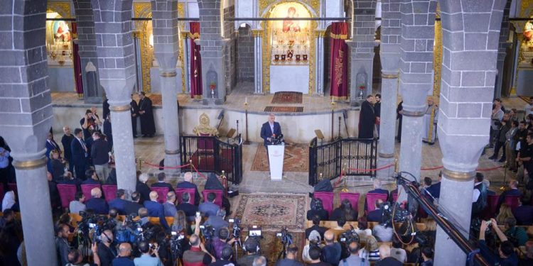 Diyarbakır’da Surp Giragos Ermeni Kilisesi yeniden ibadete açıldı
