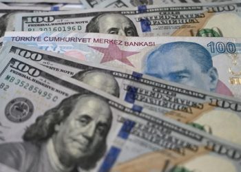 Dolar kurunda yükseliş trendi sürüyor: Bankacılar nedenlerini anlattı