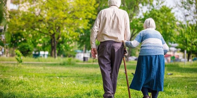 Dünya İnme Günü'nde uzmanlardan uyarı: Yürüyüş inme riskini önlüyor