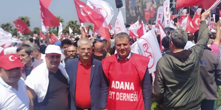 EYT'liler seslerini duyurmak için Maltepe'de buluştu