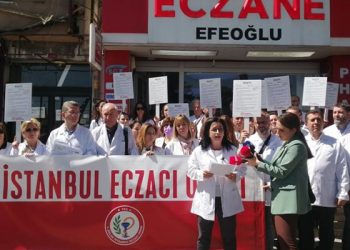 Eczacılar: Bıçağın kemiğe dayandığı yer çoktan aşıldı