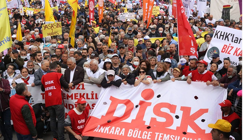 Edirne’den Kars’a 1 Mayıs kutlaması: Kurtuluş yok ya hep beraber ya hiçbirimiz