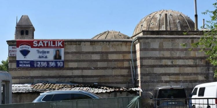 Edirne'de 600 yıllık iki tarihi hamam satışa çıkarıldı