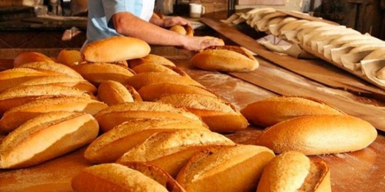 Ekmeğe esnaf zammı: Bazı ilçelerde 4,5 TL'ye çıktı