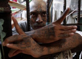 El Salvador'da 50 günde 30 bin kişi tutuklandı