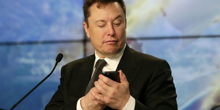 Elon Musk'a özel jette cinsel taciz suçlaması: Uçuş görevlisine at almayı teklif etmiş