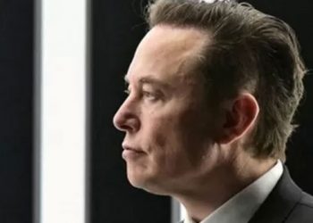 Elon Musk'ın özel jetindeki kabin görevlisine cinsel tacizde bulunduğu iddia edildi