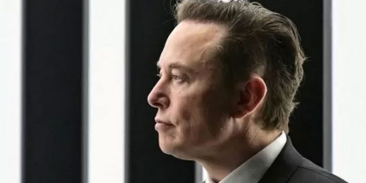 Elon Musk'ın özel jetindeki kabin görevlisine cinsel tacizde bulunduğu iddia edildi