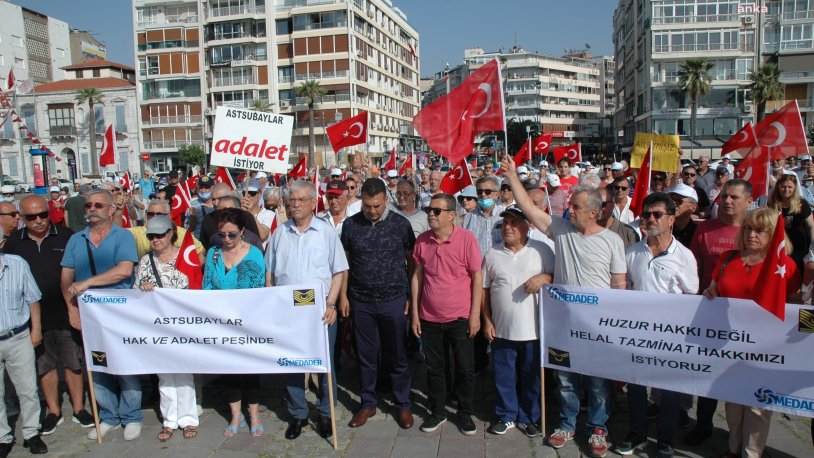 Emekli astsubaylar sokağa çıktı: 'Geçinemiyoruz, adalet istiyoruz'