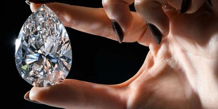 En büyük beyaz elmas "The Rock" müzayedeye çıkıyor: Fiyatı 30 milyon doları geçebilir