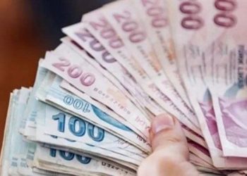 Enflasyon yüzde 70'e dayandı; piyasayı 100 ve 200 liralık banknotlar ele geçirdi