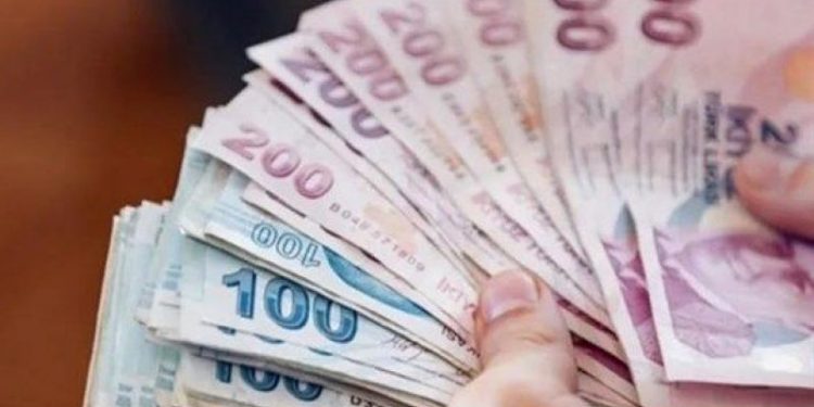 Enflasyon yüzde 70'e dayandı; piyasayı 100 ve 200 liralık banknotlar ele geçirdi