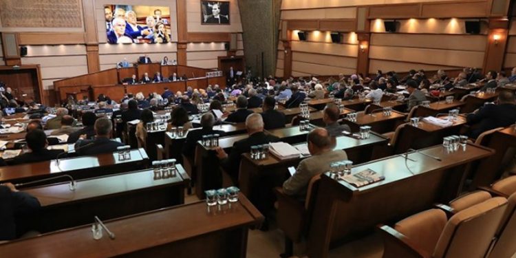 Engellemeler devam ediyor: İBB yine AKP-MHP grubuna takıldı