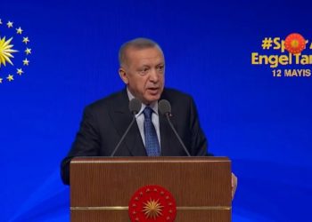 Erdoğan: Hiçkimse fikrinden, dış görünüşünden dolayı ayrımcılığa maruz bırakamaz