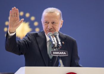 Erdoğan, İsveç Başbakanı'yla görüştü, 'terör konusunda somut adım atılmasını' istedi