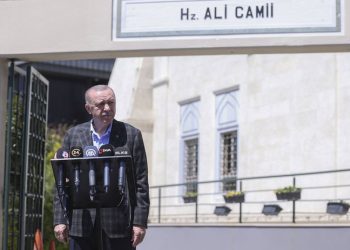 Erdoğan'dan Finlandiya'nın NATO başvurusuna yanıt: Olumlu değiliz