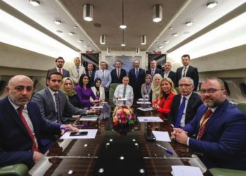 Erdoğan'dan uçakta 'operasyon' sinyali: Bir gece ansızın onların tepelerine inmeye mecburuz