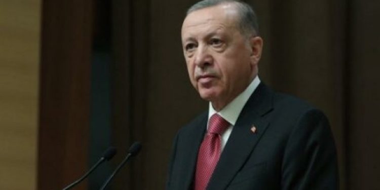 Erdoğan'ın 'aç kalan falan yok' sözlerine CHP'den tepki: Şu sözü sokakta söylese ağzının payını alır