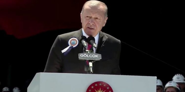 Erdoğan’dan NATO mesajı: İsveç’in ‘yaptırım’ uygulamasını bir kenara koyamayız