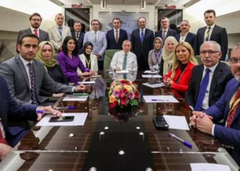 Erdoğan&rsquo;dan harekat mesajı: Bir gece ansızın onların da tepelerine ineriz