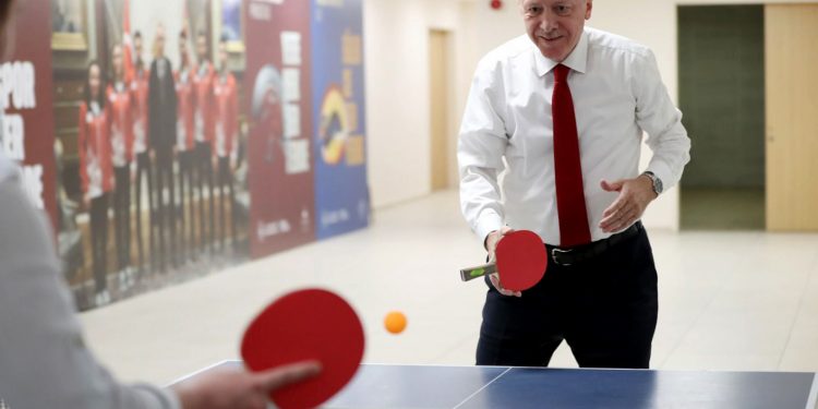 Erdoğan’ın raket tutuşu ve oyun planı