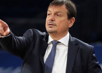Ergin Ataman'dan Galatasaray yönetimine sitem, başkan Elmas'a özür, camiaya teşekkür